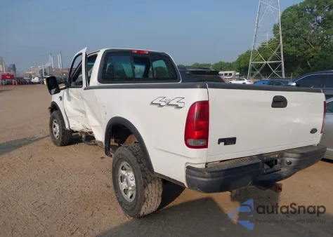 2001 Ford F150 Xl/Xlt z USA, uszkodzony, nr VIN 1FTPF18L61NA68647